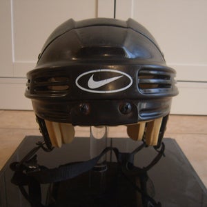 Used condition Nike HH0004 Senior Hockey Helmet Black Color sz Large