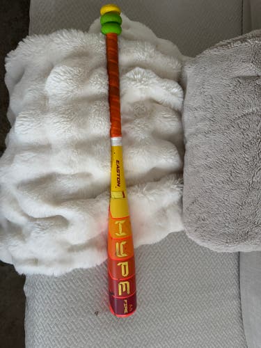 2025 Easton Hype Fire Composite USABat Certified Bat (-11) 16 oz 27" (Used)