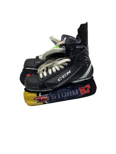 Used CCM 9040 Senior Hockey Skate Senior 5 11347-S000255261