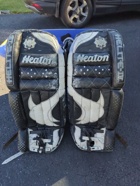 33" Heaton Helite IV 6100 Goalie Leg Pads (Used)
