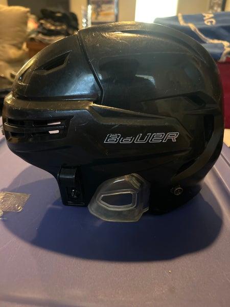 Medium Bauer Re-Akt Helmet (Used)
