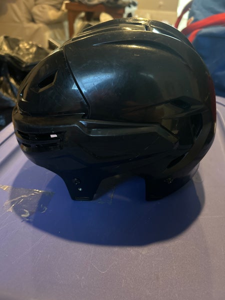 Medium Bauer Re-Akt Helmet (Used)