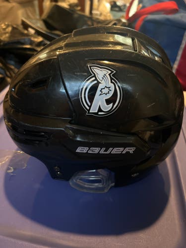 Medium Bauer Re-Akt Helmet (Used)