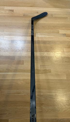 Pro Stock Bauer Supreme MX3 Hockey Stick (Hyperlite 2 Graphics) - RH - 82 Flex - P86