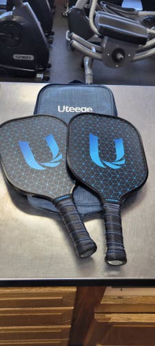 Used UTEEQE Pickleball Racquet Royal Blue 11497-S000151925
