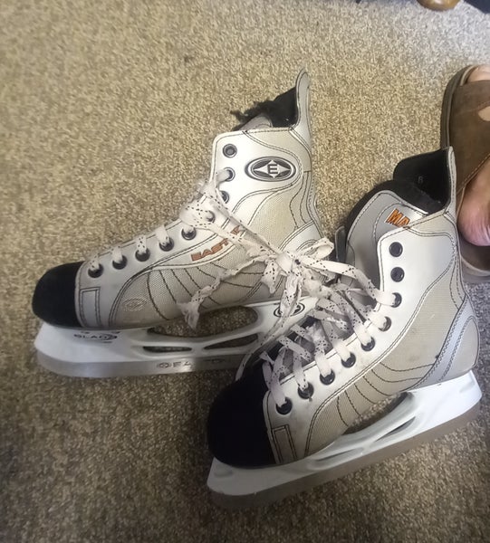 Easton Magnum Size 8 Senior Hockey Skates Regular Width 8 (Used)