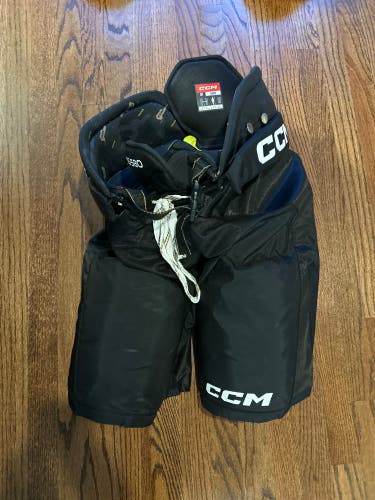 Senior Large CCM Tacks AS 580 Hockey Pants (Used)
