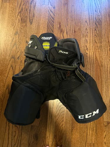 Senior Medium CCM Tacks 7092 Hockey Pants (Used)