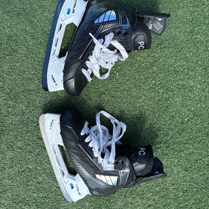 2024 True Hockey Skates Regular Width Pro Stock 8 (New)