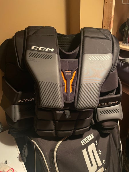 Small/Medium 2025 CCM AB Pro Goalie Chest Protector (Used)