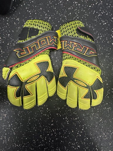 Used Under Armour DESAFIO Soccer Goalie Gloves Yellow 9 11849-S000027851