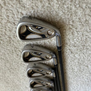 TaylorMade r7 Right Handed Iron Set 6-PW Regular Flex Factory Graphite Shaft