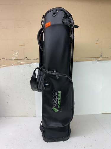 (Used) Men's Carry Bag