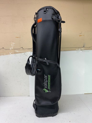 (Used) Men's Carry Bag