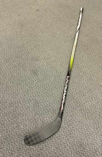 55 flex P92M Bauer Hyperlite 2 (Used) Left Handed Intermediate Hockey Stick P92