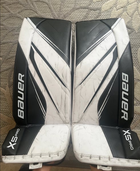 30" Bauer Vapor X5 Pro Goalie Leg Pads (Used)
