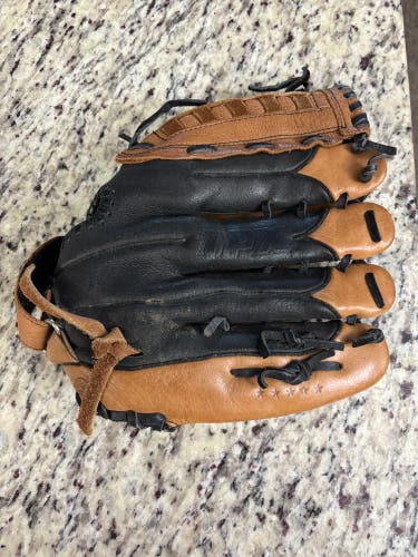 Louisville Slugger Dynasty series LH Baseball Glove 12.5" (Used)
