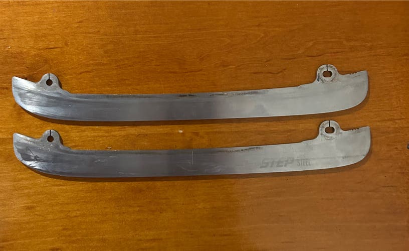 CCM SB 4.0 Step steel 254 mm (Used)