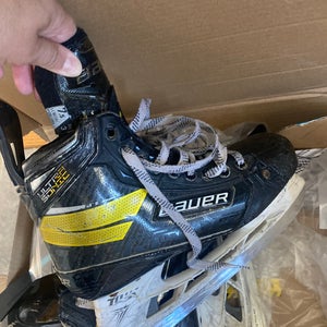 2020 Bauer Supreme UltraSonic Hockey Skates 8 (Used)