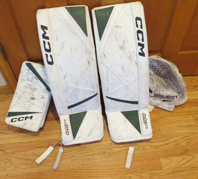 28" CCM Axis 2.5 Goalie Leg Pads (Used)