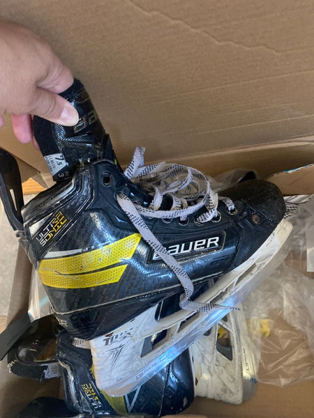 2020 Bauer Supreme UltraSonic Hockey Skates 8 (Used)