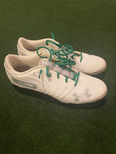 Men's Size M 10.0 (W 11.0) Under Armour Nitro Low Top Molded Cleats (Used)
