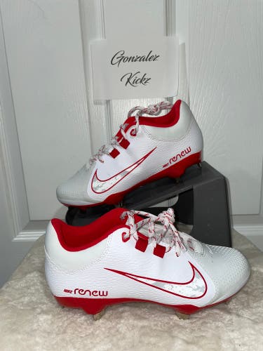 White Women's Size M 5.5 (W 6.5) Nike Hyperdiamond 4 Pro Low Top Metal (New)