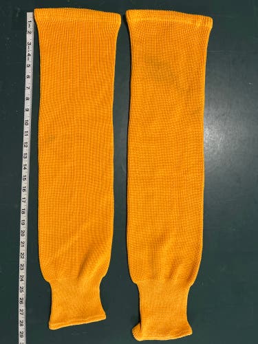 Yellow Senior Medium Socks (Used)