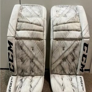 34" CCM Extreme Flex E5.9 Goalie Leg Pads (Used)