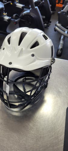 Used Cascade CASCADE Lacrosse Helmet White XS/S 11497-S000151905