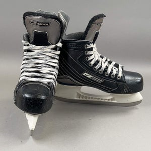 Nike Bauer Supreme 30 Size 4 Intermediate Hockey Skates