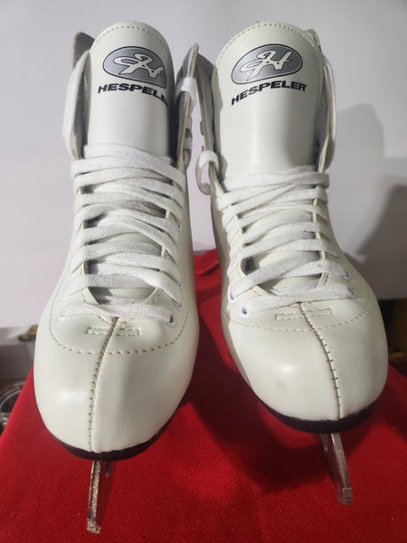 Figure Skates Senior 7 (Used)