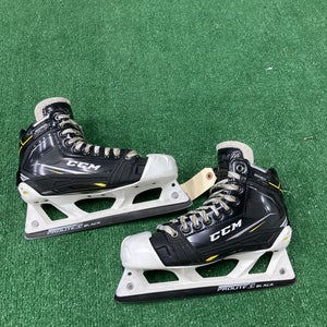 Junior CCM Tacks 9080 Hockey Goalie Skates Regular Width 6 (Used)