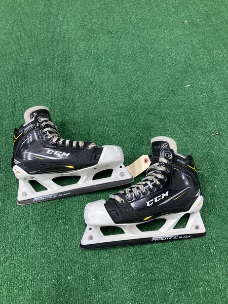 Junior CCM Tacks 9080 Hockey Goalie Skates Regular Width 6 (Used)
