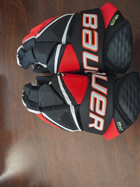 Bauer Vapor Hyperlite Gloves 13" (Used)