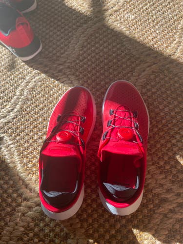 Unisex Size M 8.5 (W 9.5) Adult Under Armour Shoes (New)