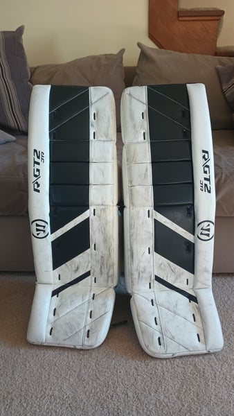 28" Warrior Ritual GT2 Goalie Leg Pads (Used)