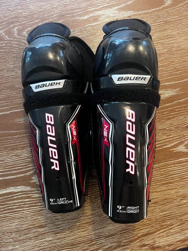 Youth Bauer 9" Shin Pads (Used)