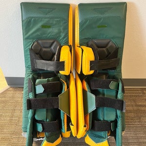 33" 2023 Vaughn SLR4 Goalie Leg Pads Pro Stock (Used)