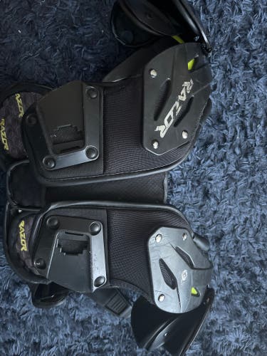 Medium Adult Gear Pro Tec Razor Shoulder Pads (Used)