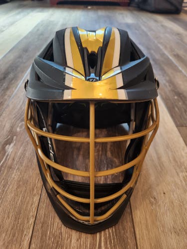 Black Cascade XRS Pro Helmet (Pre-Owned)