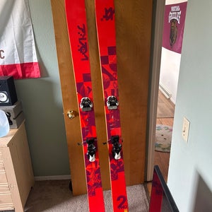 Unisex 2015 Volkl Two 196 cm Powder Skis With Bindings Max Din 13 (Used)