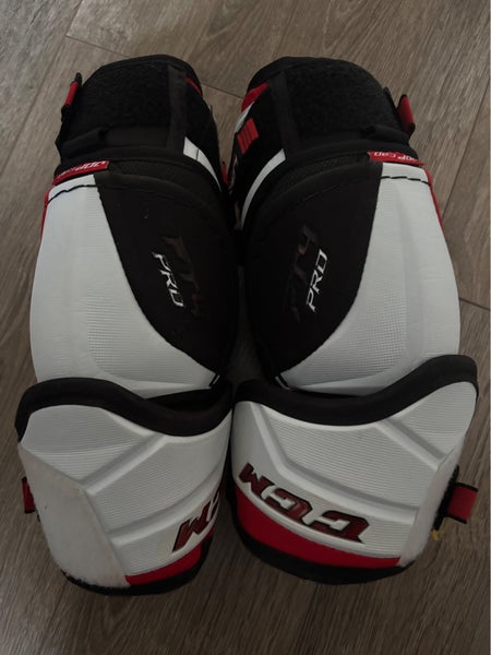 Senior Medium CCM FT4 Pro Elbow Pads (Used)