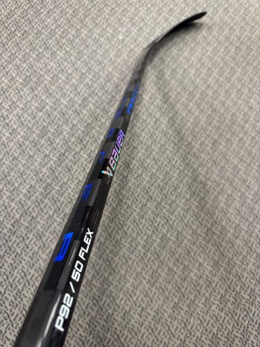 Junior Bauer Blue Nexus Tracer Left Hand Hockey Stick P92 (New) 50 Flex