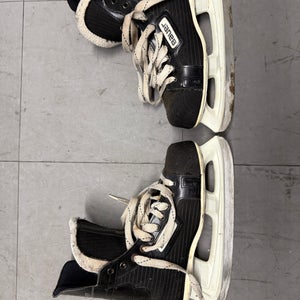 Bauer Black Panther Hockey Skates Regular Width 7.5 (Used)