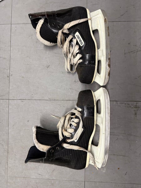 Bauer Black Panther Hockey Skates Regular Width 7.5 (Used)
