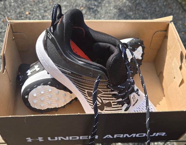 Under Armour Yard Turf 2.0 black/white (New w/box)