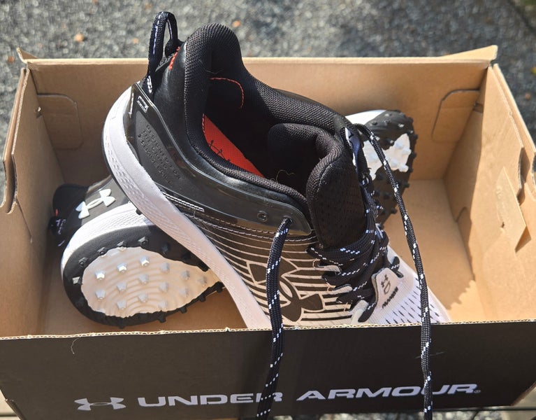 Under Armour Yard Turf 2.0 black/white (New w/box)