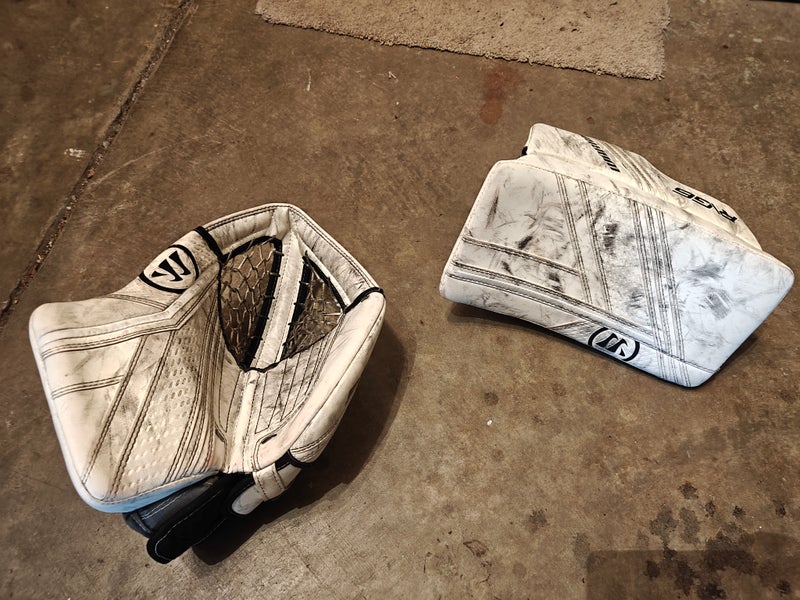 2022 Warrior Ritual G6 Regular INT Glove & Blocker (Used)