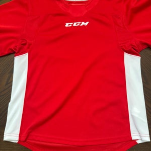 Red Small / Medium Kids Unisex CCM Jersey (New)